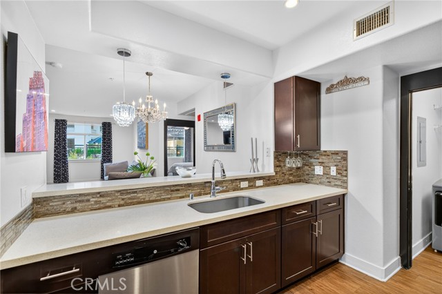 24585 Town Center Drive, Valencia CA: https://media.crmls.org/medias/1d1c1edf-e733-4b2b-960c-5c7d540bfa39.jpg