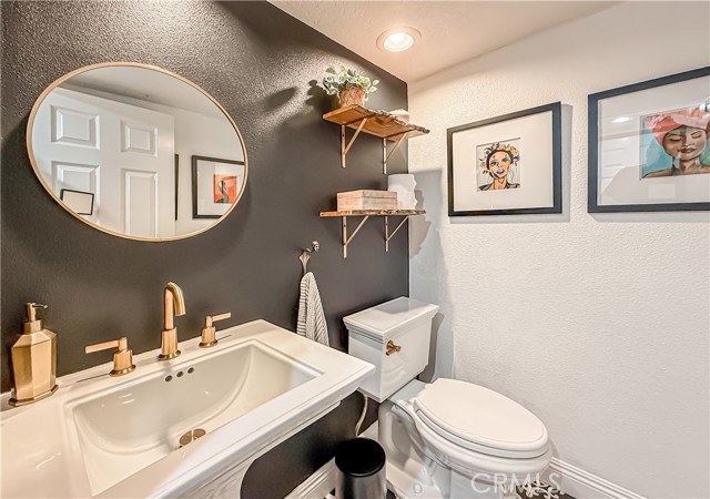 450 Country Club Drive, Simi Valley CA: https://media.crmls.org/medias/1d1c2473-b24a-43e5-97f9-e2f7bcc2f77e.jpg