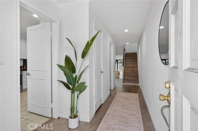 Detail Gallery Image 6 of 46 For 1830 Kelton Ave #5,  Los Angeles,  CA 90025 - 3 Beds | 2/1 Baths