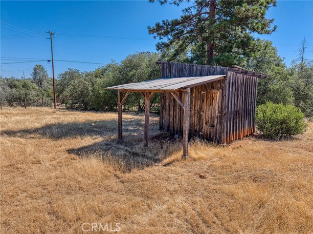15000 Gray Pine Road, Lower Lake CA: https://media.crmls.org/medias/1d1ce225-fccd-46c9-96c2-bfce60a412c4.jpg