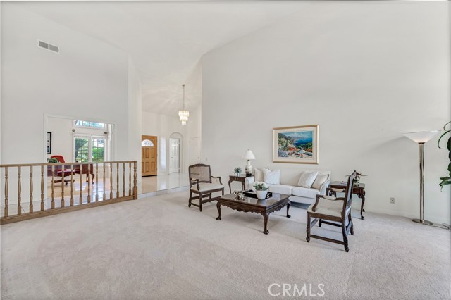 Detail Gallery Image 13 of 55 For 18830 Beechtree Ln, Porter Ranch,  CA 91326 - 5 Beds | 4/1 Baths