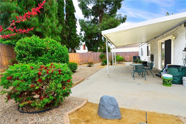 13142 Reedley Street, Arleta CA: https://media.crmls.org/medias/1d1ea2d6-48ff-4f9b-88c7-a802df95dea1.jpg