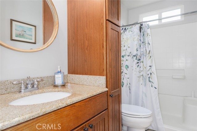 1501 W Baker Avenue, Fullerton CA: https://media.crmls.org/medias/1d1ebd79-688e-4288-a012-1cfe5aaa5ed2.jpg