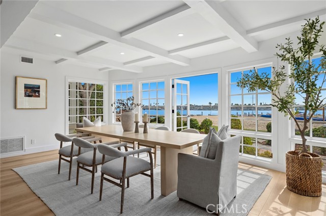 1927 Bayside Drive, Corona del Mar CA: https://media.crmls.org/medias/1d1f95f6-ed27-4896-b9f1-85596f9a7341.jpg