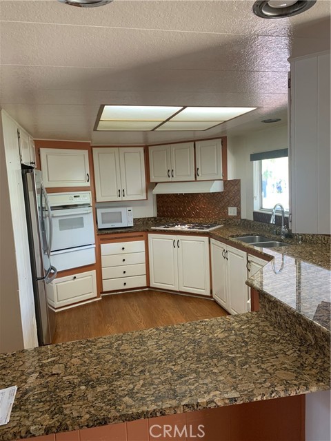 Detail Gallery Image 8 of 16 For 24921 Muirlands Bld #79,  Lake Forest,  CA 92630 - 2 Beds | 2 Baths