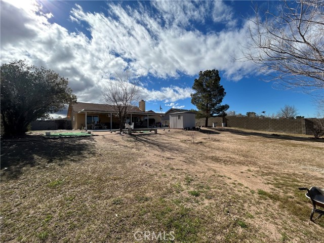Detail Gallery Image 4 of 34 For 12734 Laurel Oak, Victorville,  CA 92392 - 3 Beds | 2 Baths