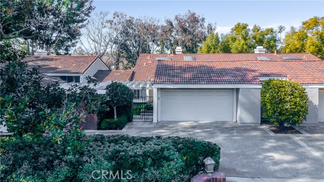 Detail Gallery Image 1 of 1 For 3 Rustling Wind #30,  Irvine,  CA 92612 - 4 Beds | 2/1 Baths