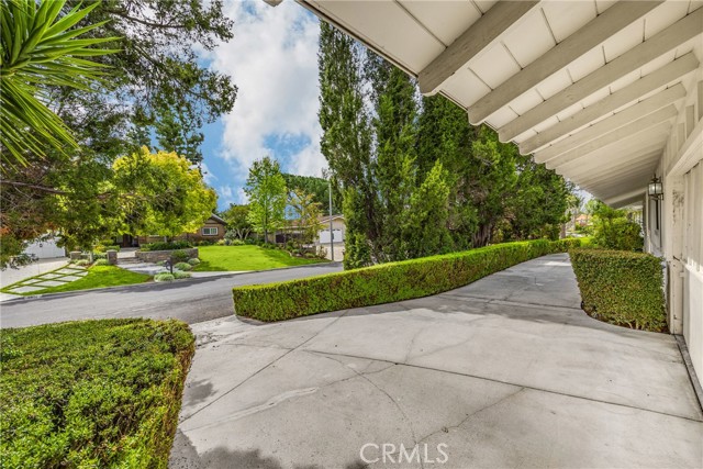 Detail Gallery Image 9 of 74 For 5631 Chalon Rd, Yorba Linda,  CA 92886 - 4 Beds | 3/1 Baths