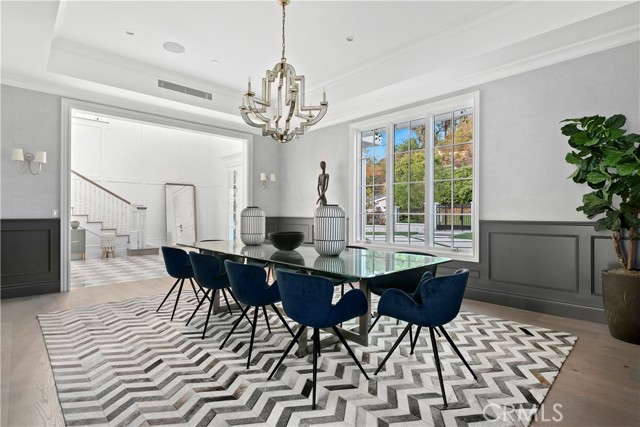 Detail Gallery Image 22 of 56 For 4509 Noeline Ave, Encino,  CA 91436 - 6 Beds | 6/1 Baths