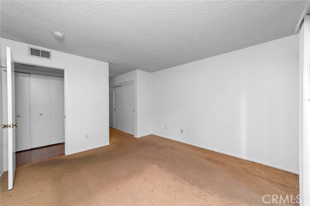 202 Evergreen Court, Azusa CA: https://media.crmls.org/medias/1d22426c-7d56-43c9-91d3-8452adac16c9.jpg