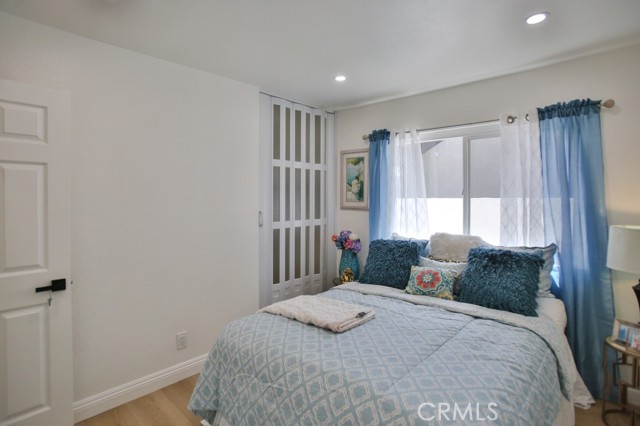 Detail Gallery Image 20 of 39 For 17041 Malta Cir, Huntington Beach,  CA 92649 - 4 Beds | 2 Baths