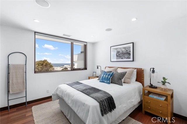 2114 Manhattan Ave, Hermosa Beach CA: https://media.crmls.org/medias/1d22eece-df5f-486c-9317-ba5b271bd131.jpg