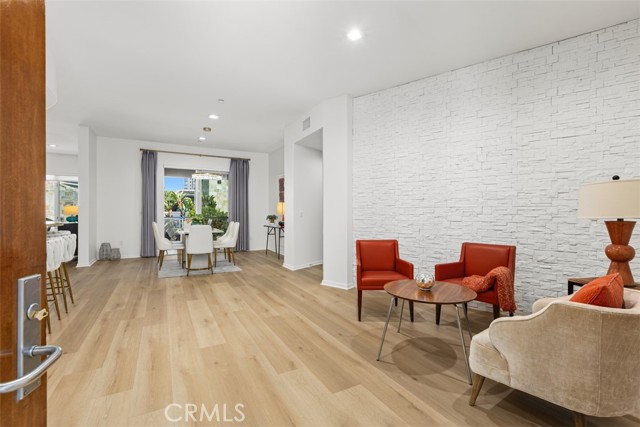 21 Gramercy Unit: 220