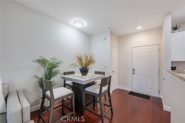 Detail Gallery Image 7 of 27 For 1801 E Katella #2029,  Anaheim,  CA 92805 - 1 Beds | 1 Baths