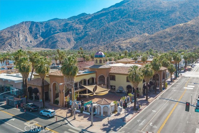 595 S Calle Santa Rosa, Palm Springs CA: https://media.crmls.org/medias/1d25a074-e2a6-4c46-9672-57985b28c7b4.jpg