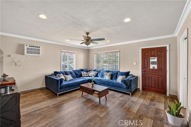 Detail Gallery Image 7 of 37 For 4049 Martin Luther King Jr, Lynwood,  CA 90262 - 3 Beds | 2 Baths