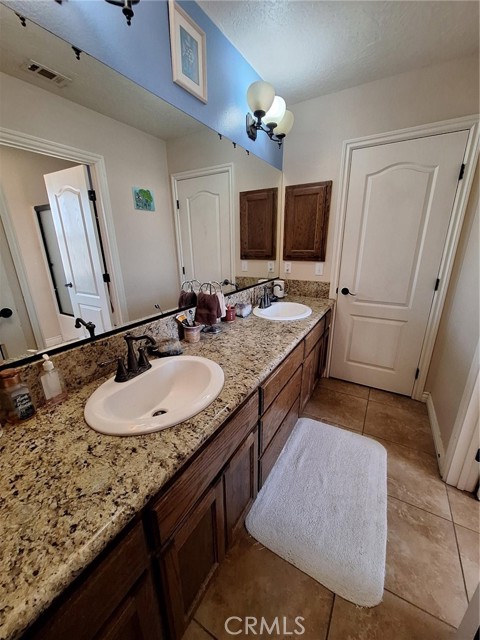 26530 Silver Lakes Parkway, Helendale, California 92342, 4 Bedrooms Bedrooms, ,3 BathroomsBathrooms,Residential,For Sale,26530 Silver Lakes Parkway,CRHD24025094