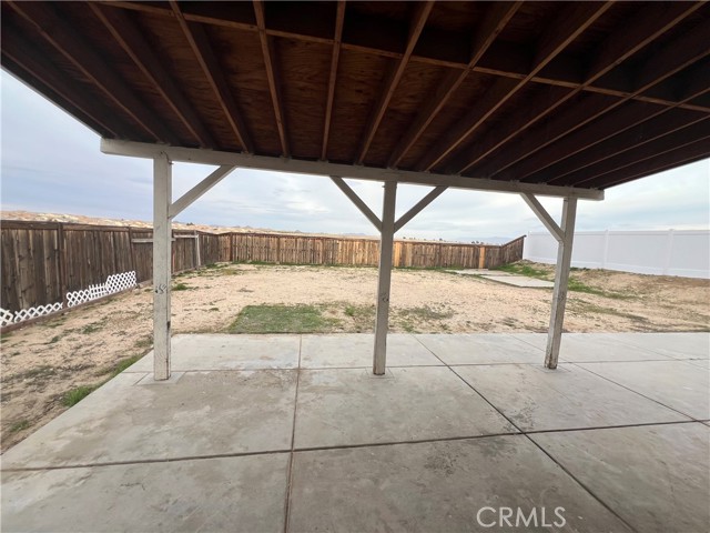 Detail Gallery Image 2 of 28 For 16433 Salinas St, Victorville,  CA 92394 - 5 Beds | 3 Baths