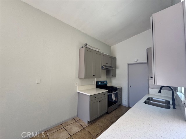 16209 Juniper Street, Hesperia CA: https://media.crmls.org/medias/1d269f97-c7e9-4ecc-8869-b901d78f8061.jpg