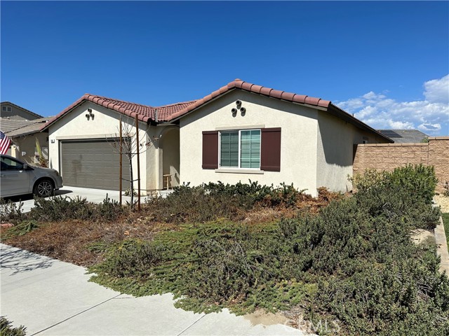 Detail Gallery Image 2 of 17 For 308 Bristolwood Rd, Hemet,  CA 92543 - 4 Beds | 2 Baths