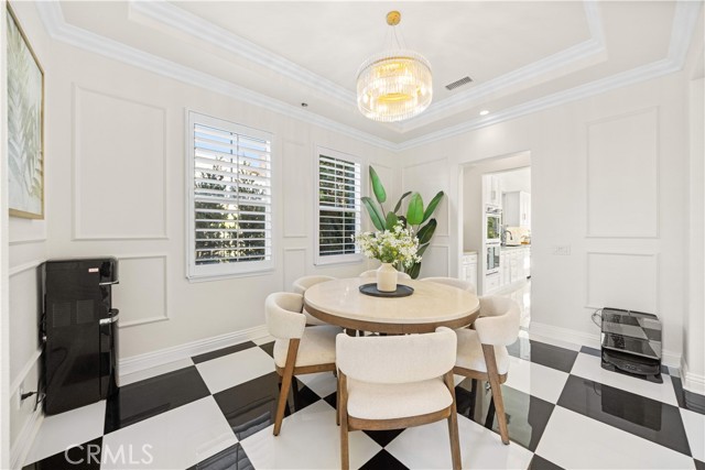 Image 6 of 71 For 23195 Stoneridge