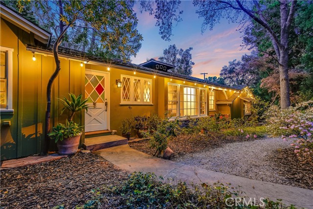 4295 Canoga Avenue, Woodland Hills CA: https://media.crmls.org/medias/1d278f96-724b-4c91-86bc-939aa220c965.jpg