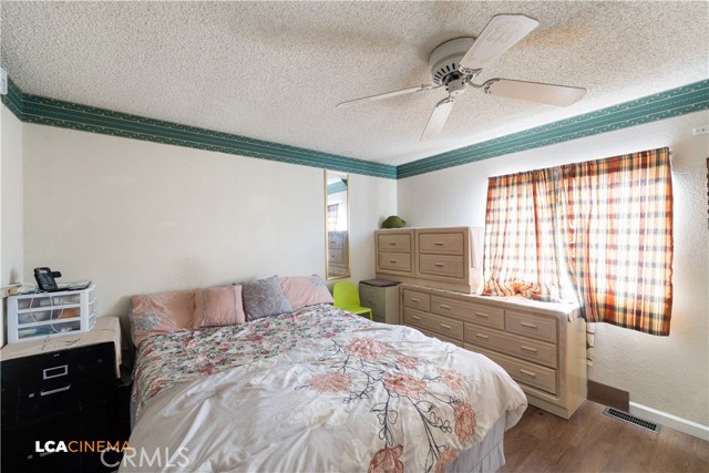 Detail Gallery Image 15 of 21 For 14035 Rosedale #134,  Bakersfield,  CA 93314 - 4 Beds | 2/1 Baths