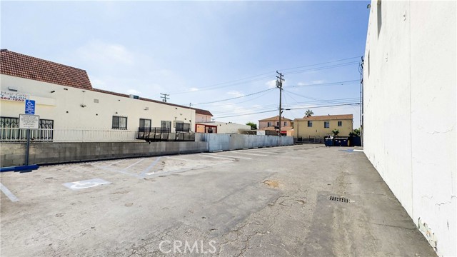 3630 E Slauson Avenue, Maywood CA: https://media.crmls.org/medias/1d27977d-e5cf-49b0-b38a-f1a8fc7a3ab1.jpg