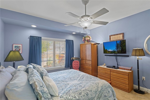 534 Highland, Big Bear Lake CA: https://media.crmls.org/medias/1d285315-d9cd-4e6a-875a-85808d2b779e.jpg