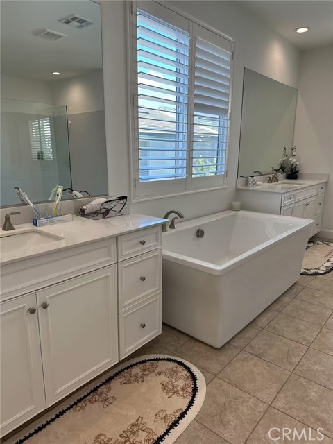Detail Gallery Image 8 of 37 For 105 Shear, Irvine,  CA 92618 - 5 Beds | 5/3 Baths