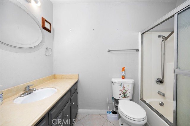 4060 Olive Street, Chino CA: https://media.crmls.org/medias/1d28e745-a420-4f29-8788-e0388e4054dd.jpg