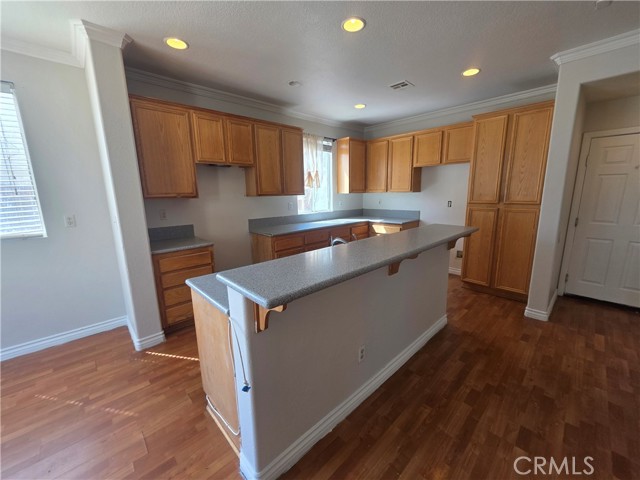 Detail Gallery Image 2 of 21 For 16080 Edgewater, Moreno Valley,  CA 92551 - 4 Beds | 2/1 Baths