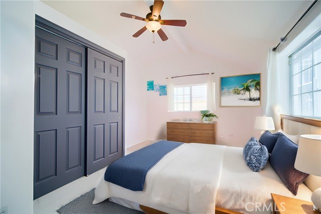 Detail Gallery Image 25 of 34 For 308 13th St, Seal Beach,  CA 90740 - 6 Beds | 4 Baths