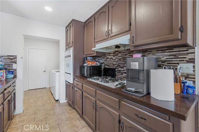 Detail Gallery Image 8 of 36 For 1627 Broad Ave, Wilmington,  CA 90744 - – Beds | – Baths