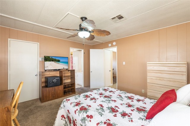 12700 2nd Street, Yucaipa CA: https://media.crmls.org/medias/1d29c816-7d3d-4919-b3a8-a79cb7820172.jpg