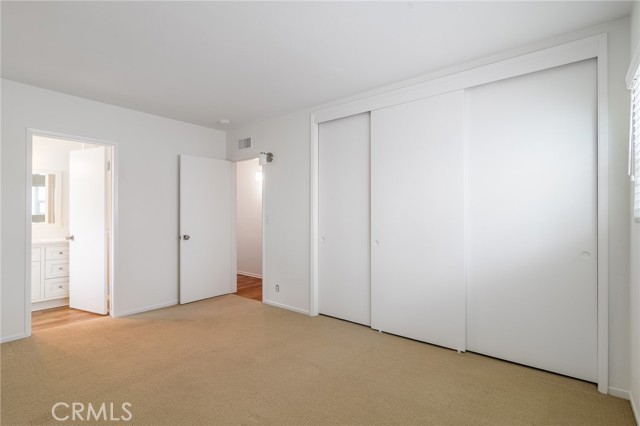320 1/2 Coral Avenue, Newport Beach CA: https://media.crmls.org/medias/1d29d683-3e83-4d3d-8ed1-3ad26e5c59c9.jpg