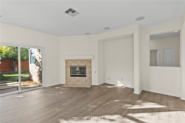 Detail Gallery Image 24 of 43 For 19914 via Joyce Dr, Saugus,  CA 91350 - 3 Beds | 2 Baths