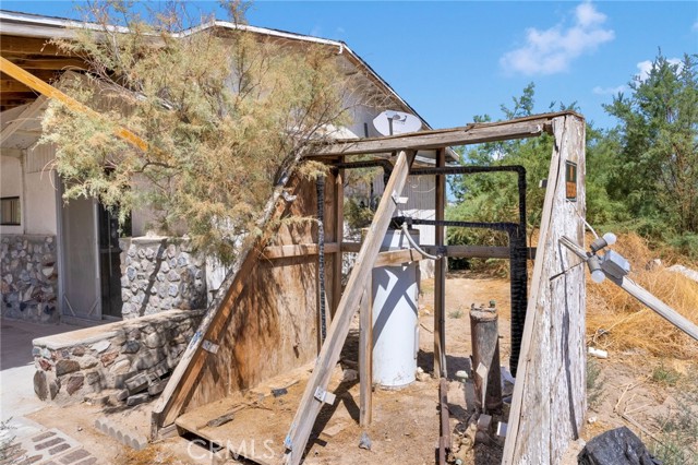 Detail Gallery Image 43 of 59 For 37531 E End Rd, Lucerne Valley,  CA 92356 - 2 Beds | 1 Baths