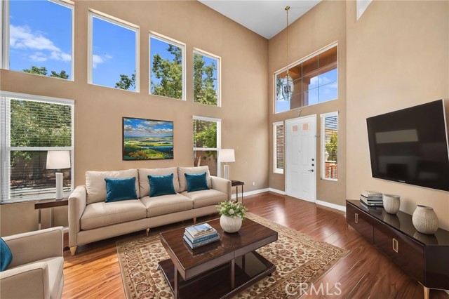 Detail Gallery Image 8 of 65 For 29 Villa Roma, Lake Elsinore,  CA 92532 - 4 Beds | 2/1 Baths