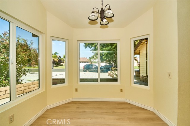 Detail Gallery Image 8 of 50 For 13855 Calada Dr, Moreno Valley,  CA 92553 - 4 Beds | 2 Baths