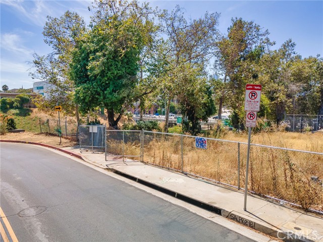 Detail Gallery Image 21 of 22 For 1014 Bartlett St, Los Angeles,  CA 90012 - – Beds | – Baths