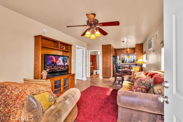 380 Mack Lane, 29 Palms CA: https://media.crmls.org/medias/1d2cb7f7-73bf-47a8-b3c0-915b0b110c6c.jpg