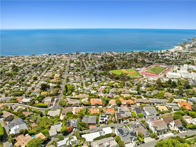 844 Temple Hills Drive, Laguna Beach CA: https://media.crmls.org/medias/1d2d73cc-0192-4491-9216-c91acbb37700.jpg