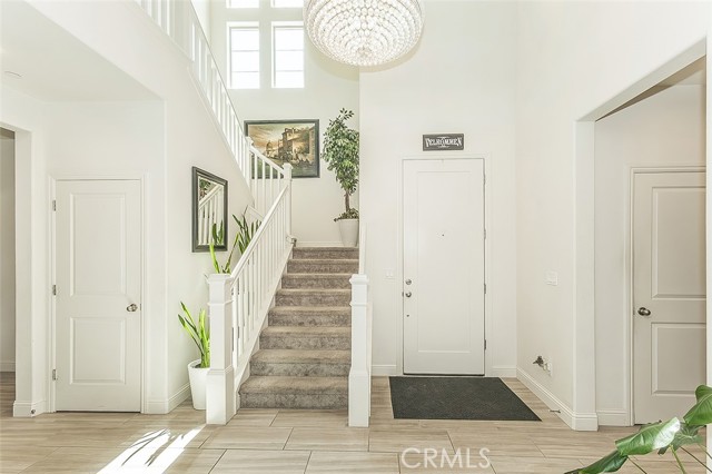 Image 28 of 75 For 877 Treasure Hills