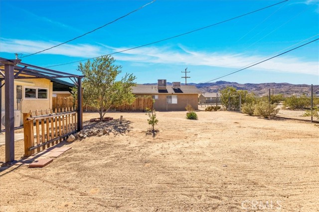 Detail Gallery Image 26 of 38 For 6186 Abronia, Twentynine Palms,  CA 92277 - 2 Beds | 1 Baths