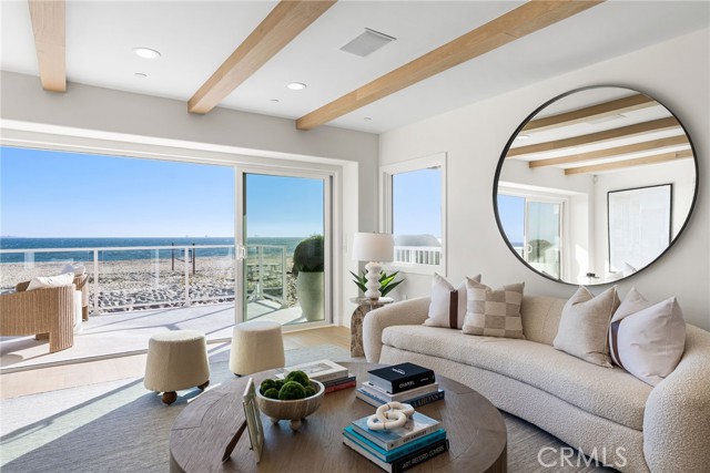 105 A Surfside Avenue, Surfside CA: https://media.crmls.org/medias/1d2e1a9d-7e14-4361-85ba-3e8befd01adb.jpg