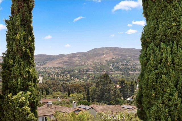 27502 Paseo Boveda, San Juan Capistrano CA: https://media.crmls.org/medias/1d2f2283-be97-4667-ba6b-b661edd008d8.jpg