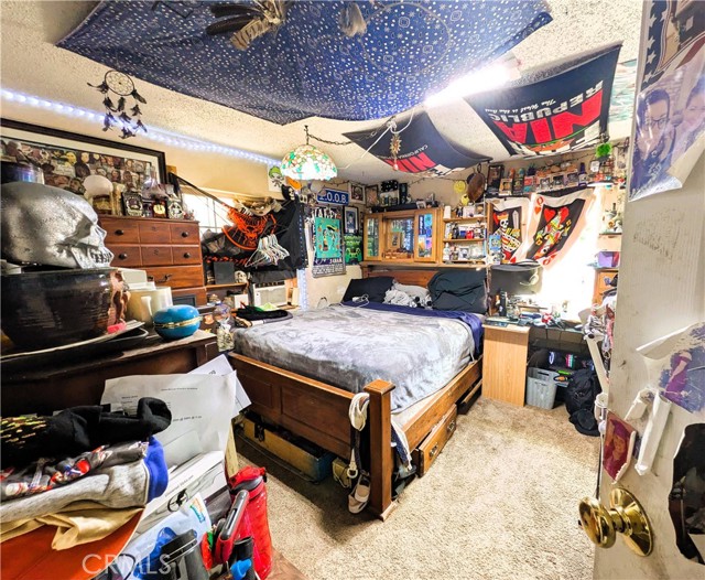14136 Osage Road, Apple Valley CA: https://media.crmls.org/medias/1d2f59d2-4036-4eb8-81d7-08dac808822d.jpg
