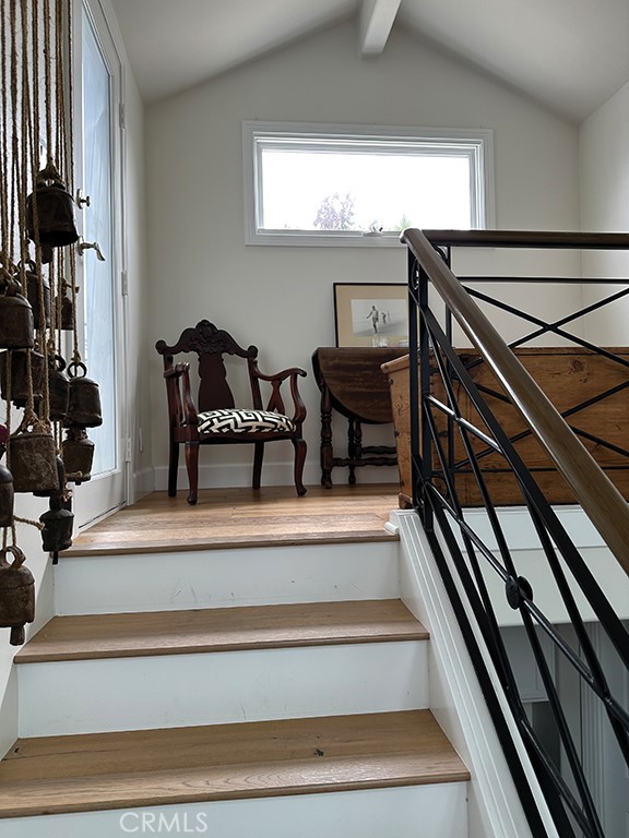 Detail Gallery Image 19 of 26 For 502 Fernleaf Avenue #1,  Corona Del Mar,  CA 92625 - 3 Beds | 2/1 Baths