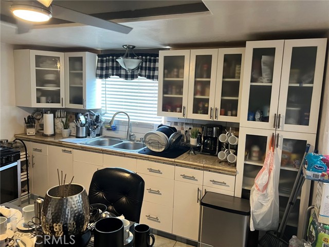103 E Barbour Street, Banning CA: https://media.crmls.org/medias/1d2ffb55-bb10-477c-ac50-52e4ebdc887b.jpg